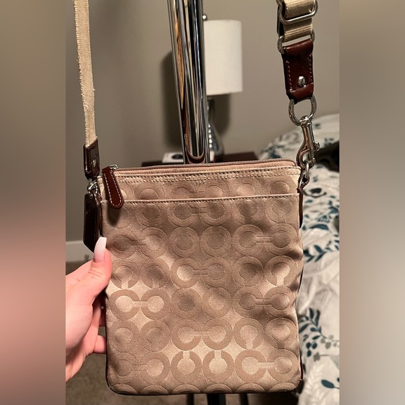 ⭐️crossbody Coach Bag ⭐️ - Picture 3 of 6
